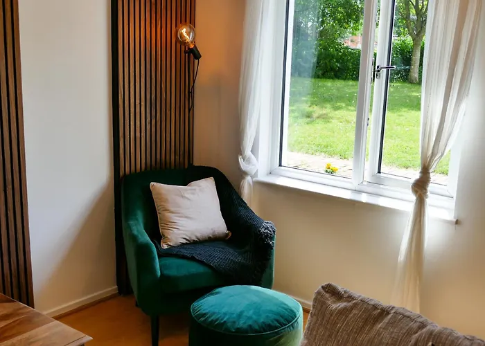 Home In Longwell Green